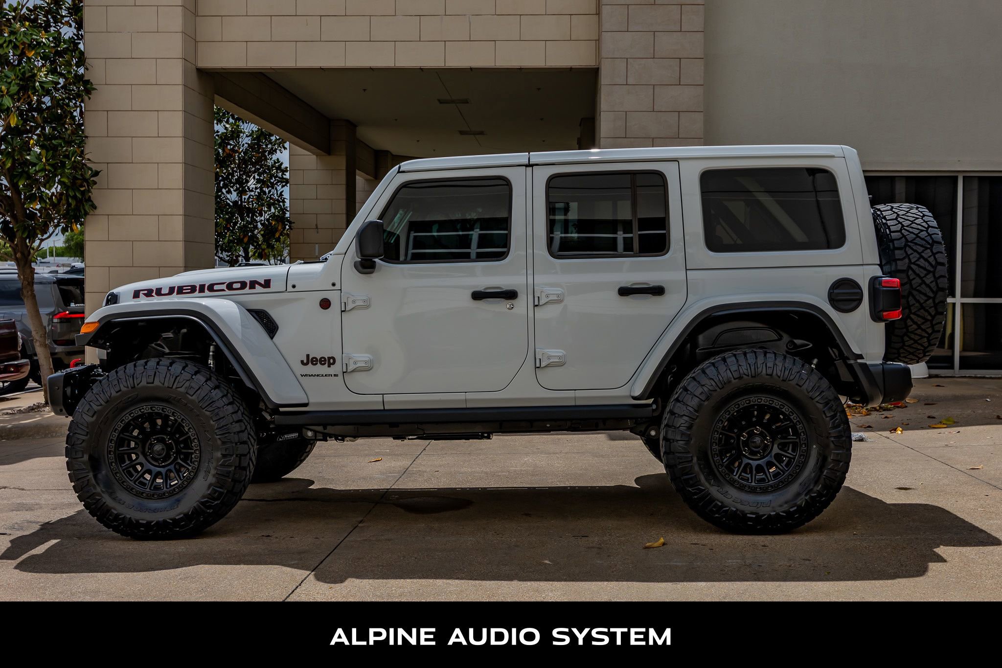 Used 2025 Jeep Wrangler Unlimited Rubicon image 6