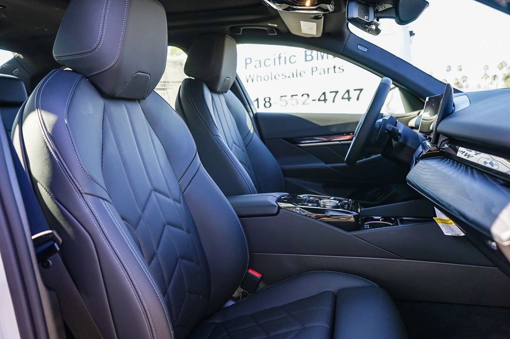 New 2027 BMW 530i w/ Convenience Package RWD image 16