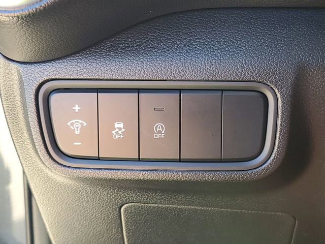 Used 2025 Kia Soul LX FWD image 26