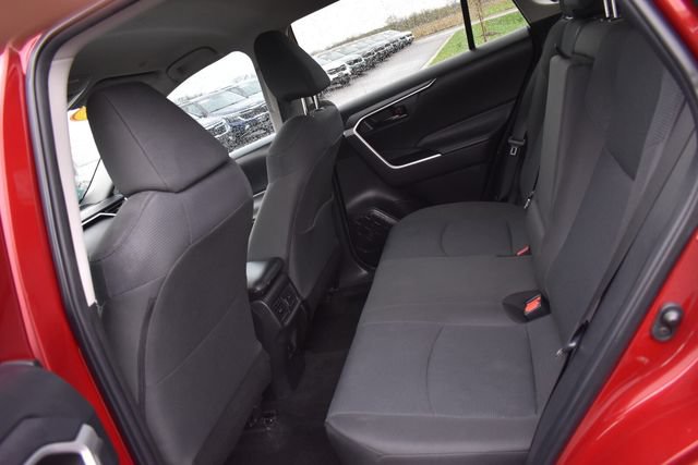 Used 2023 Toyota RAV4 LE FWD image 17
