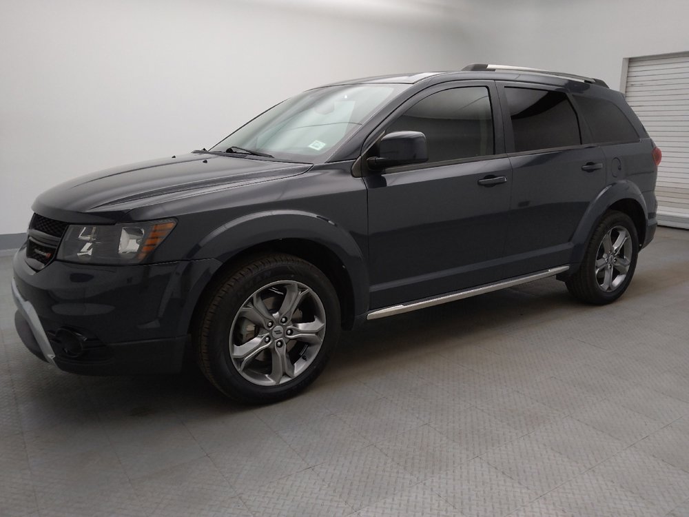 Used 2018 Dodge Journey Crossroad w/ Driver Convenience Group FWD image 2