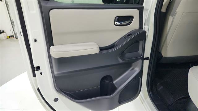 Certified 2025 Nissan Frontier SV RWD image 43