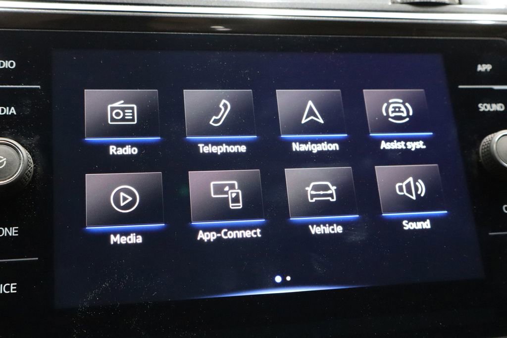 Used 2022 Volkswagen Tiguan SE image 37