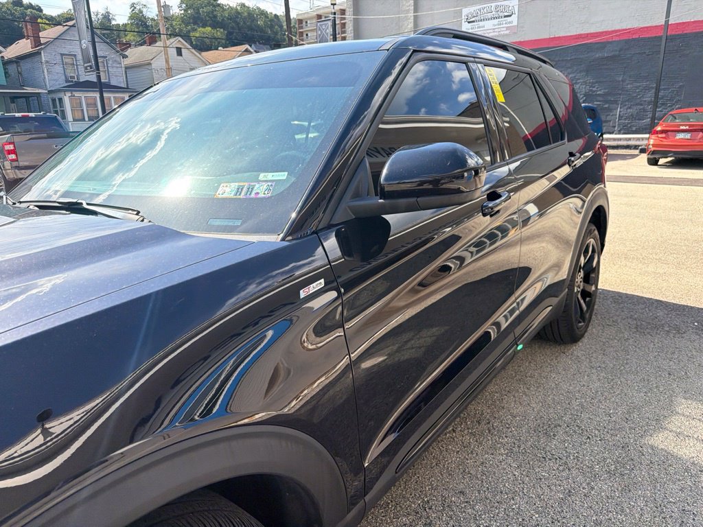 Used 2023 Ford Explorer ST-Line w/ Class IV Trailer Tow Package AWD/4WD image 13