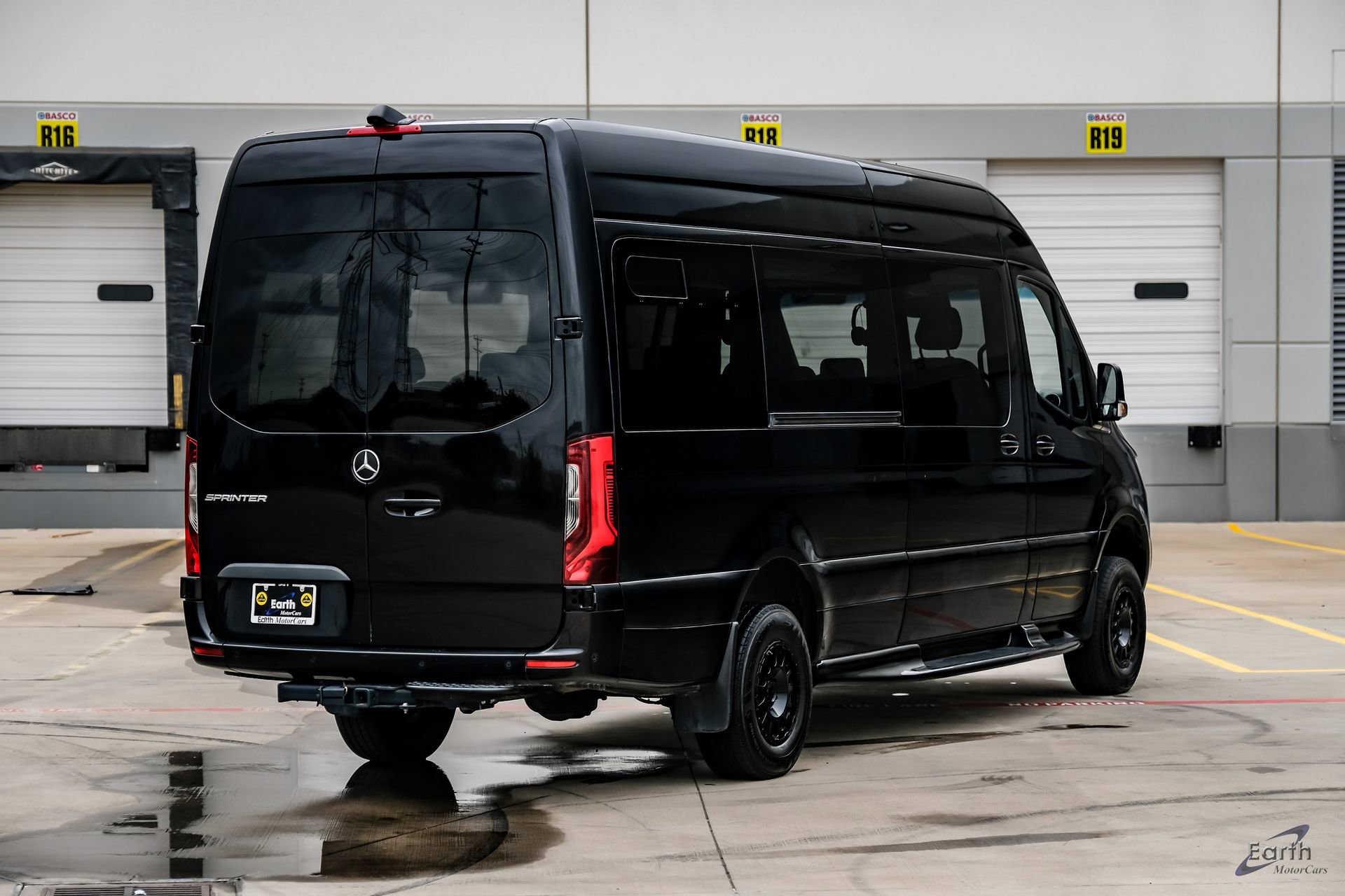 Used 2024 Mercedes-Benz Sprinter 2500 image 18