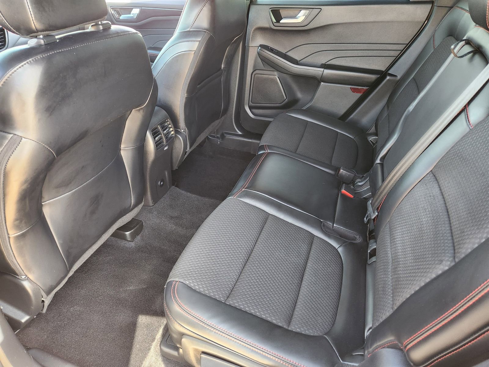 Used 2023 Ford Escape ST-Line w/ Tech Pack #1 image 33