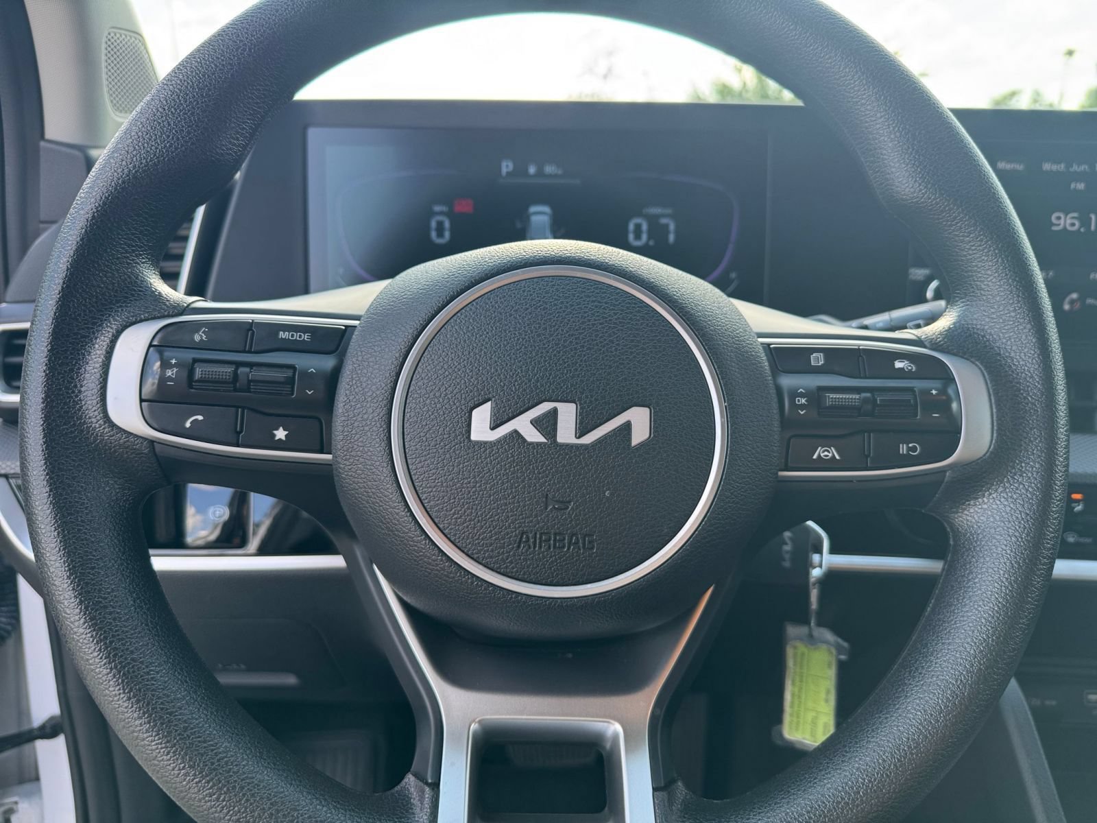 Used 2025 Kia Sportage LX AWD/4WD image 27