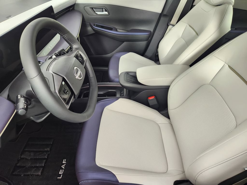 New 2026 Nissan Leaf SV+ w/ Floor Mat Package (SV+) FWD image 9