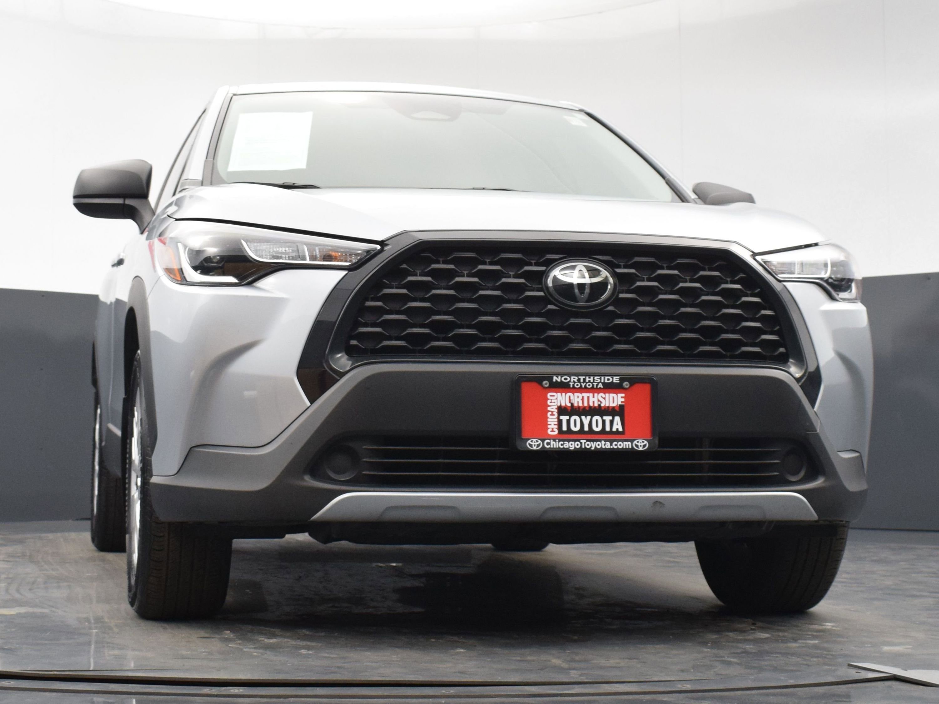 Used 2024 Toyota Corolla Cross L image 28