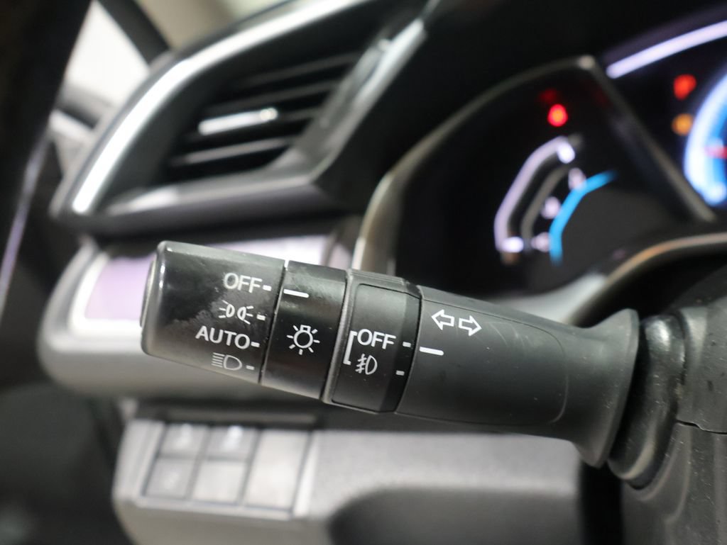 Used 2018 Honda Civic Touring image 34