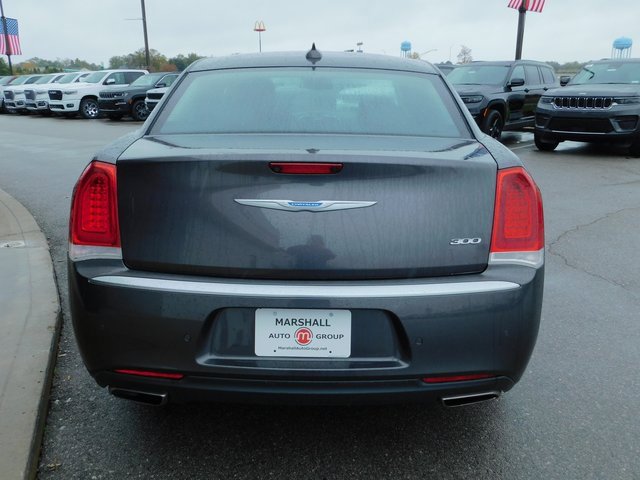 Used 2021 Chrysler 300 Touring L image 21