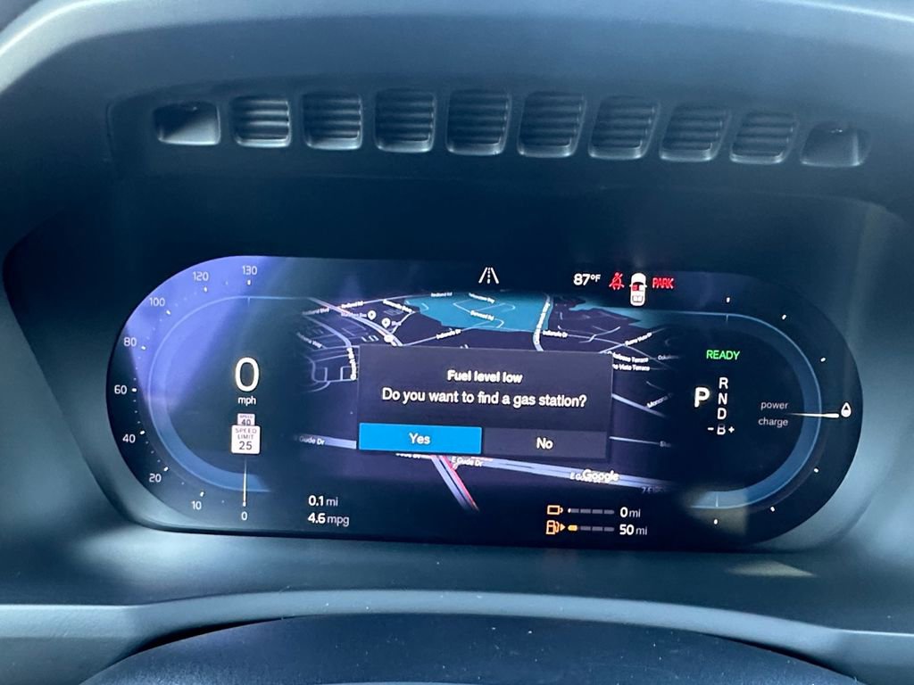 Used 2025 Volvo XC90 T8 Ultra w/ Protection Package Premier image 13