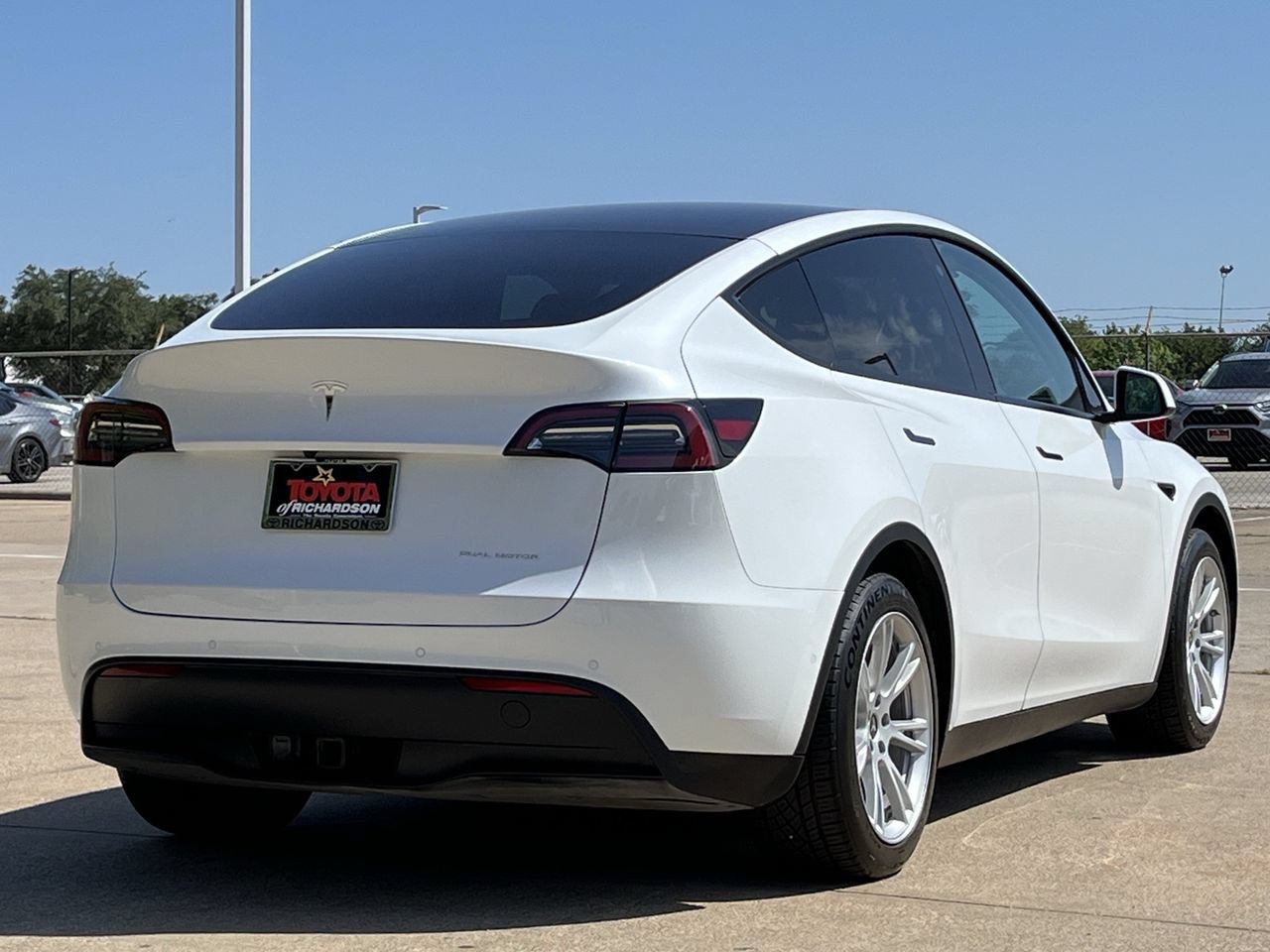 Used 2021 Tesla Model Y Long Range AWD/4WD image 4