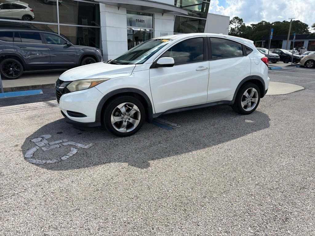 Used 2017 Honda HR-V LX image 22