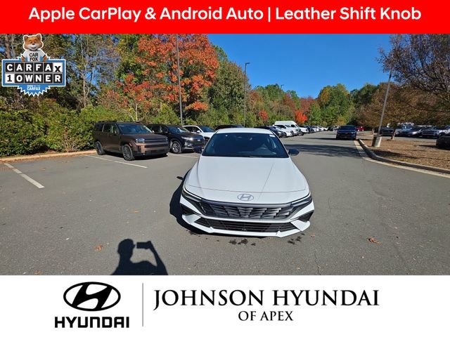 Used 2025 Hyundai Elantra Sport image 11