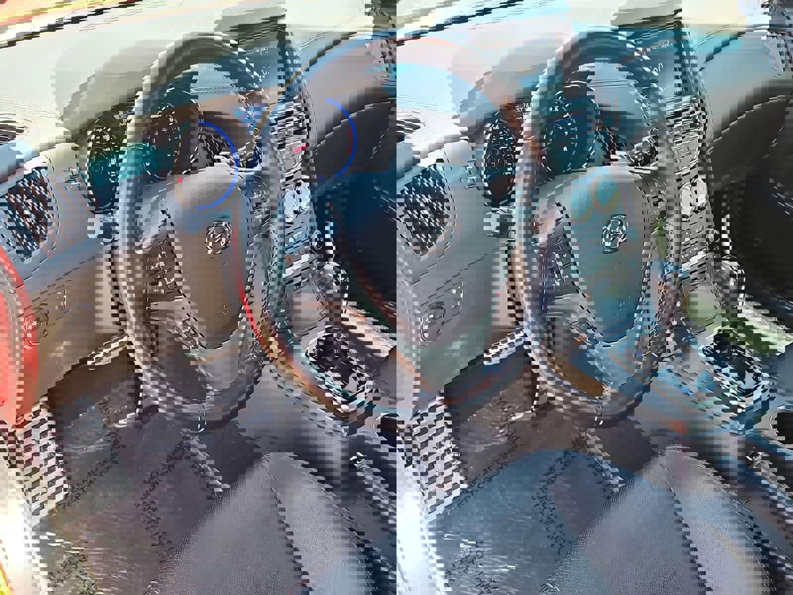 Used 2014 Hyundai Genesis 3.8 image 11