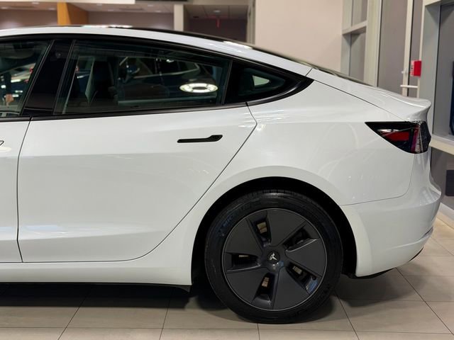 Used 2023 Tesla Model 3 Standard Range RWD image 9