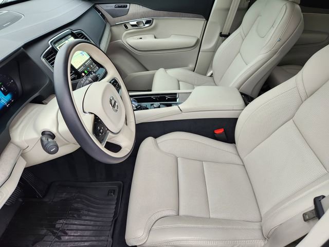 Used 2025 Volvo XC90 T8 Ultra w/ Protection Package Premier AWD/4WD image 11