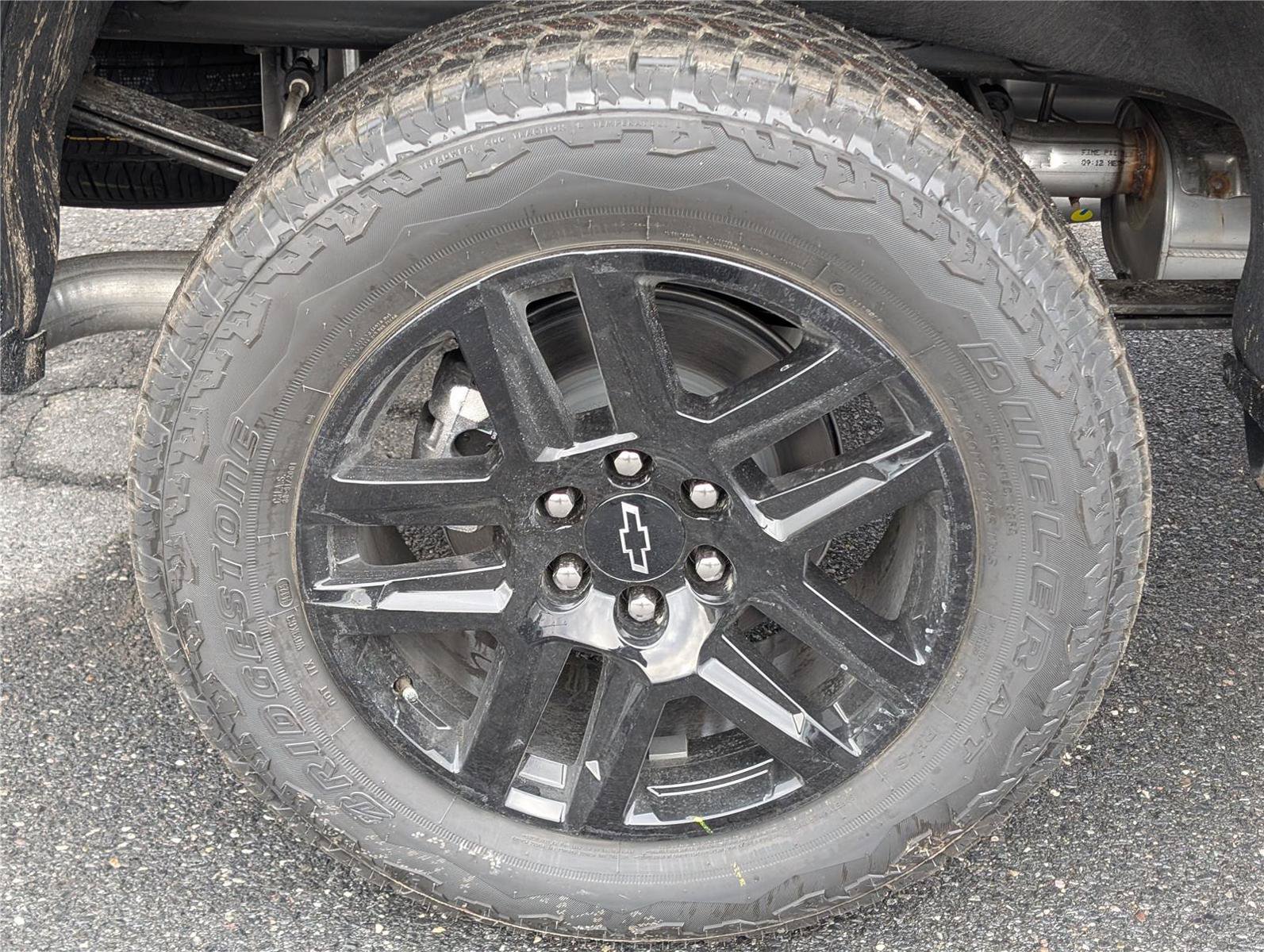 New 2026 Chevrolet Silverado 1500 Custom Trail Boss w/ Turbomax Blackout Package AWD/4WD image 8