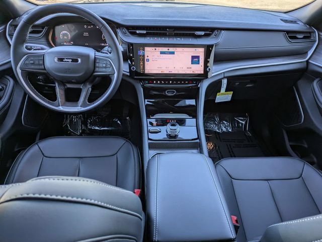 New 2026 Jeep Grand Cherokee Limited w/ Limited Altitude Package AWD/4WD image 28