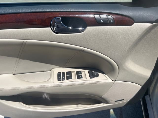 Used 2006 Buick Lucerne CXS w/ Driver Confidence Package FWD image 10