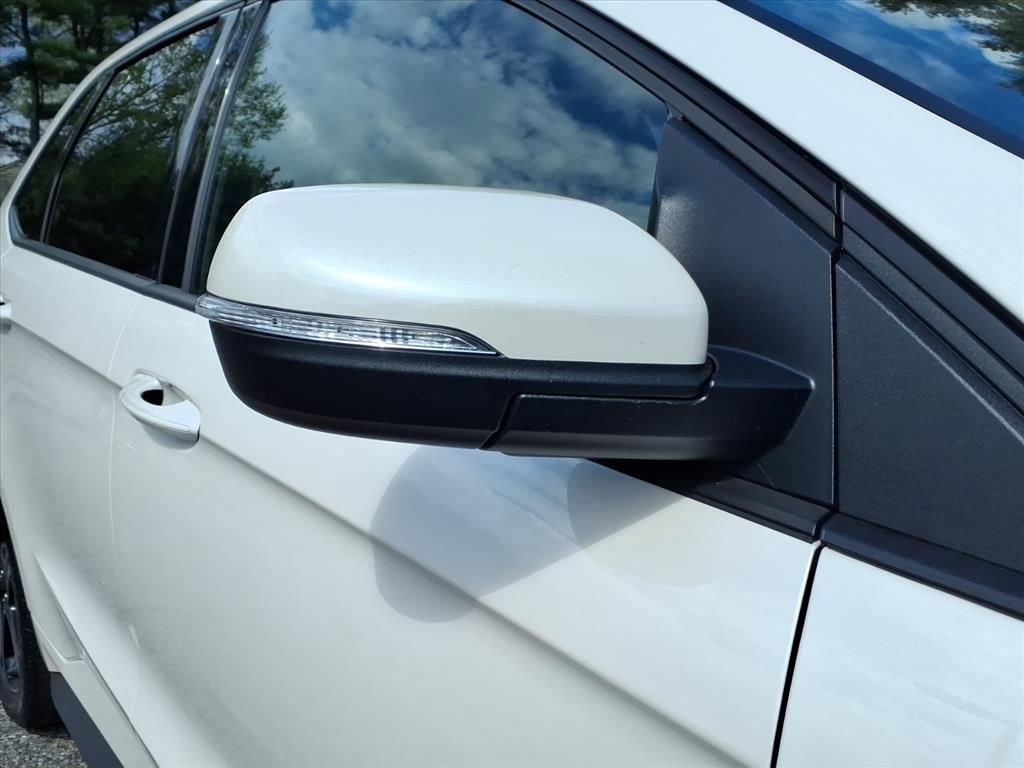 Used 2019 Ford Edge ST w/ Convenience Package AWD/4WD image 8
