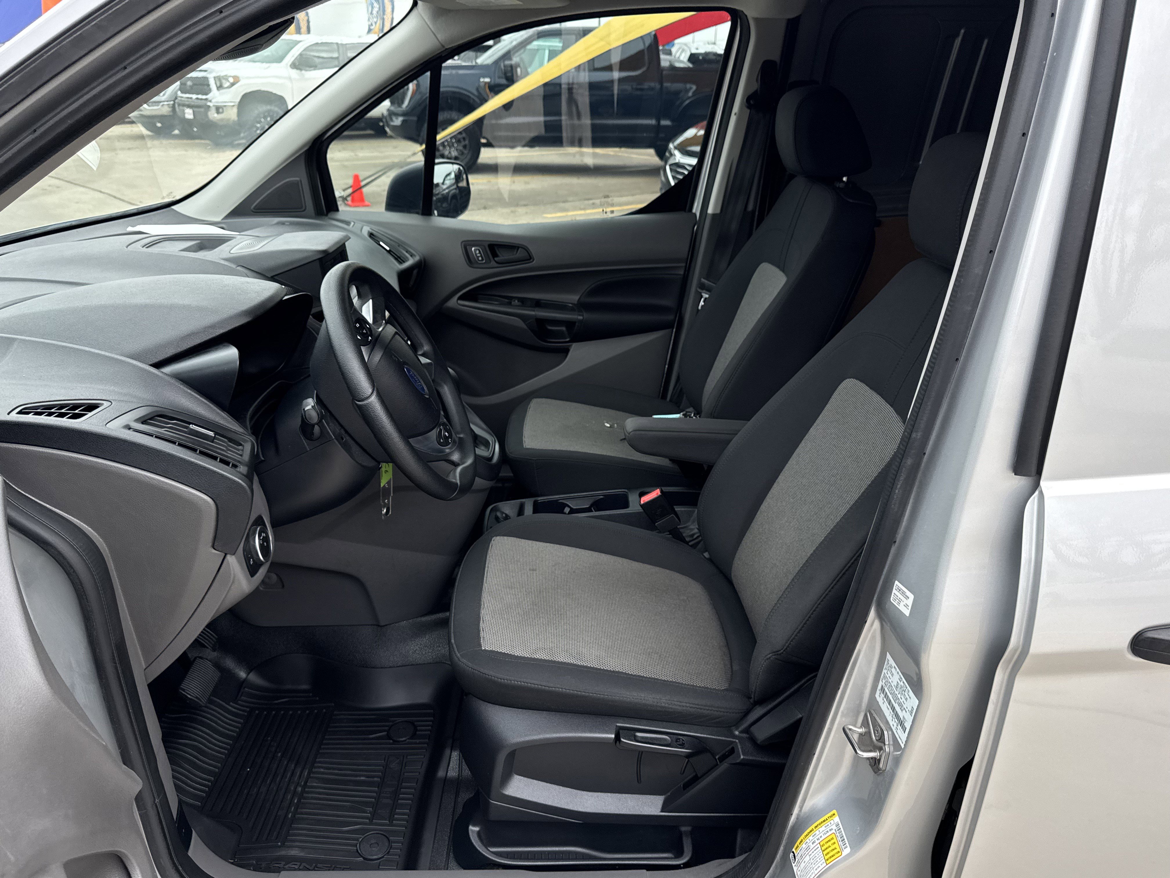 Used 2023 Ford Transit Connect XL image 14