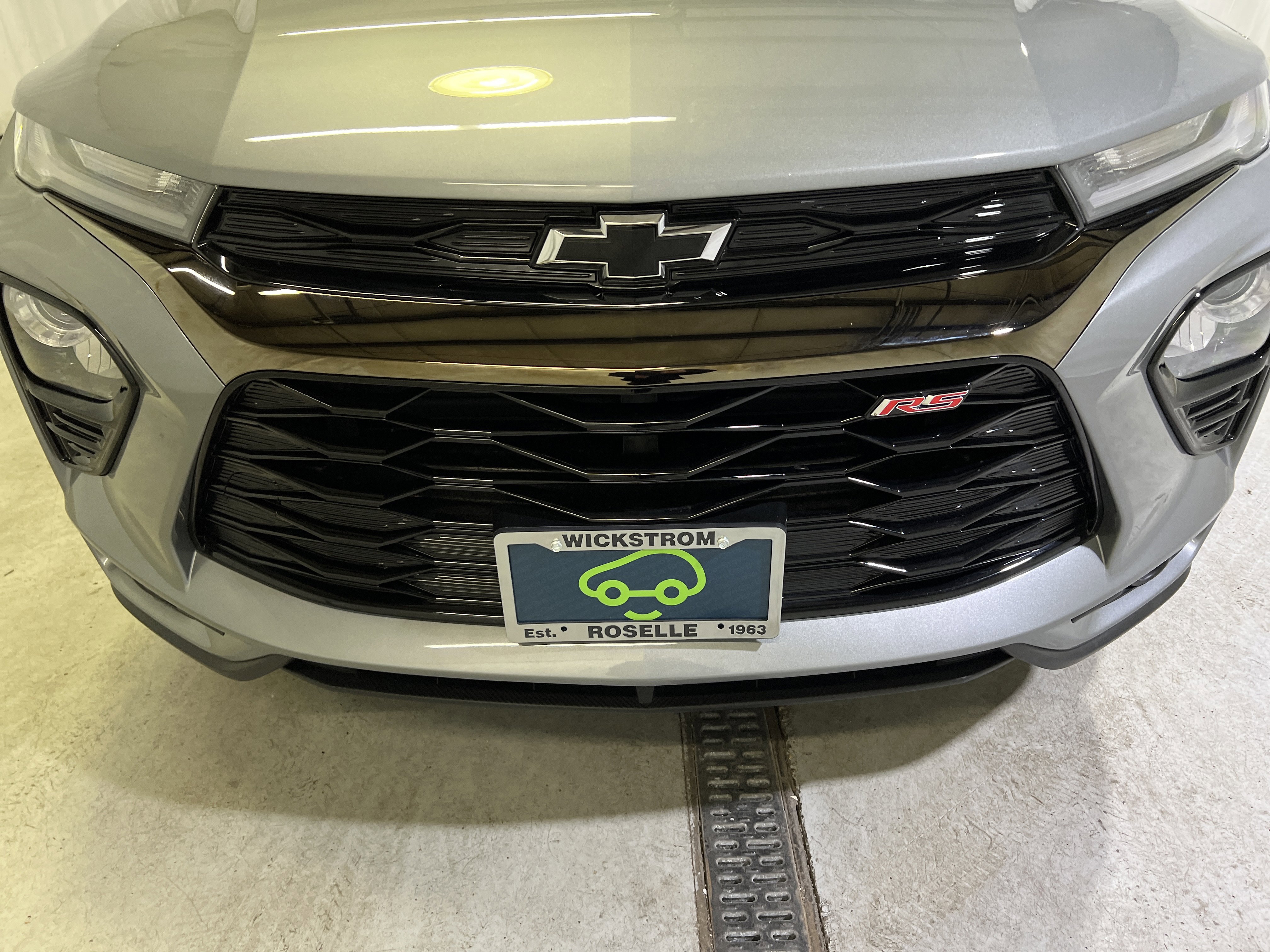 Certified 2023 Chevrolet TrailBlazer RS w/ Sun and Liftgate Package FWD image 4