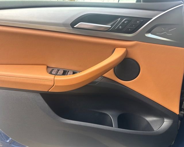 Certified 2024 BMW X4 xDrive30i image 12