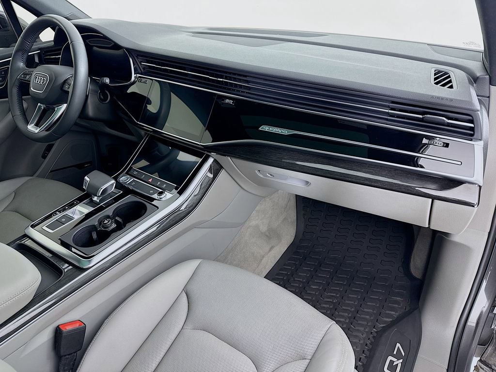 Used 2020 Audi Q7 2.0T Premium Plus w/ Premium Plus Package image 30
