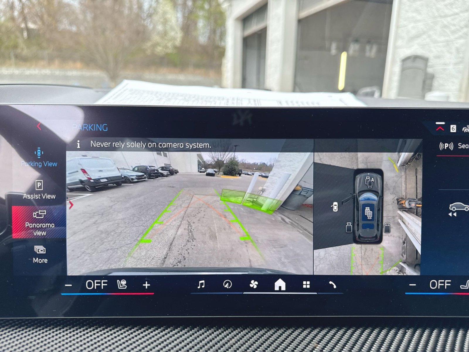 New 2026 BMW X7 M60i image 14