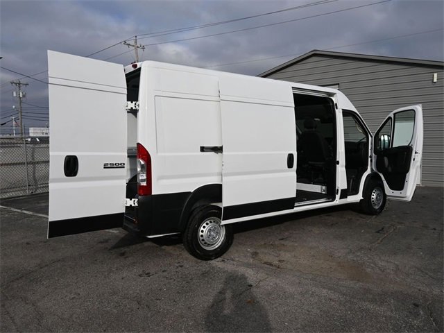 New 2026 RAM ProMaster 2500 w/ Premium Convenience Group image 32