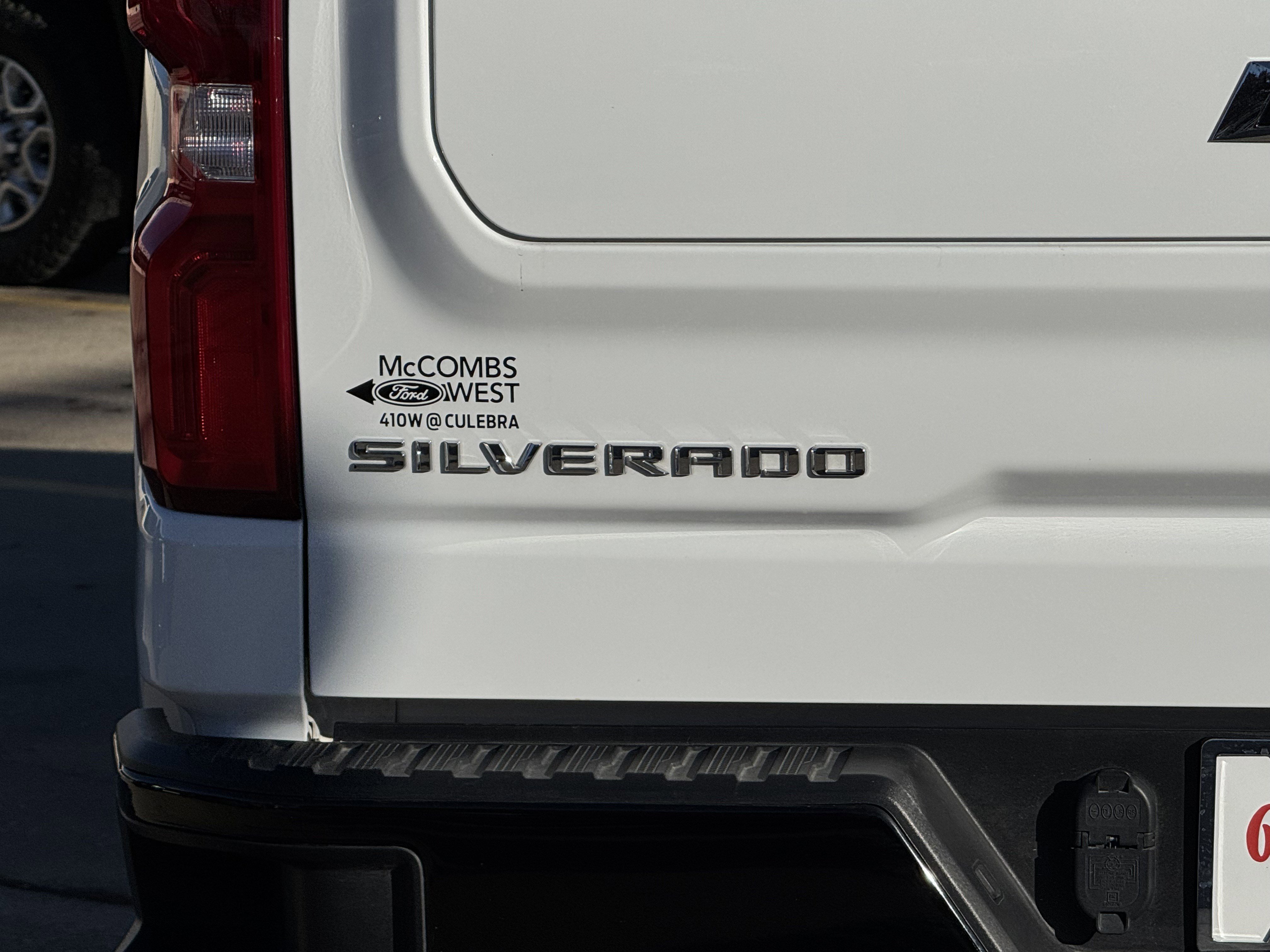 Used 2025 Chevrolet Silverado 1500 LT Trail Boss w/ Convenience Package II image 10