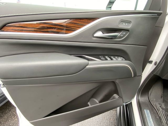 Certified 2023 Cadillac Escalade ESV Luxury image 23