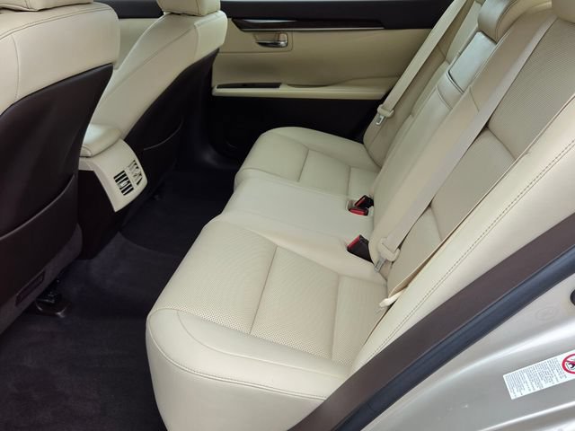 Used 2016 Lexus ES 350 w/ Premium Package w/Wood Trim FWD image 13