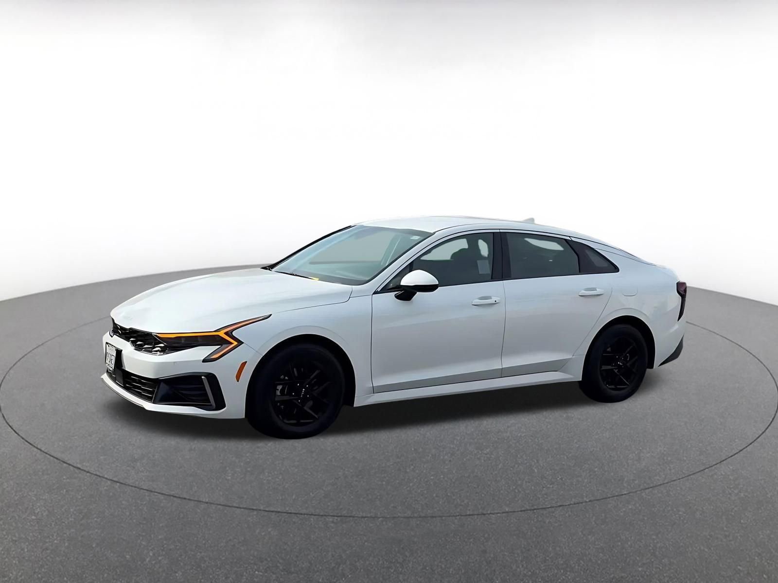 Used 2025 Kia K5 LXS image 8