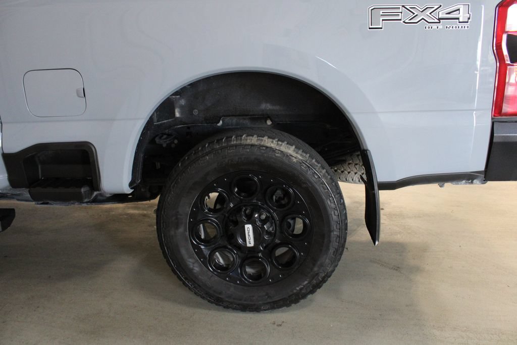 Used 2024 Ford F350 Lariat w/ Lariat Ultimate Package AWD/4WD image 29