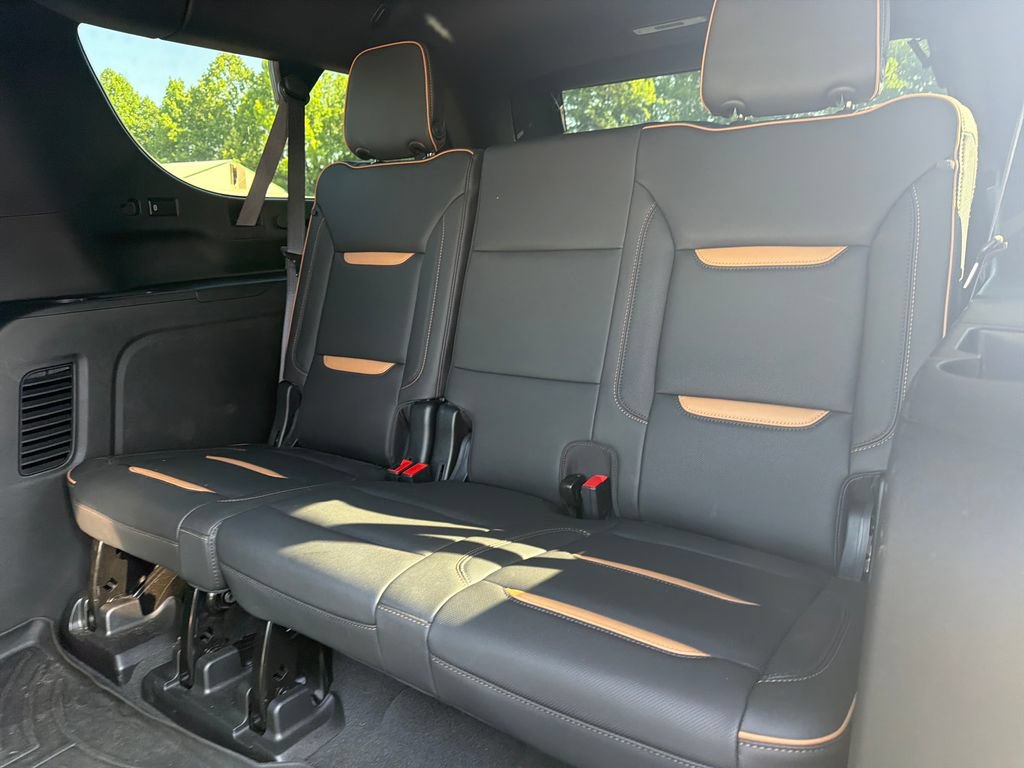Used 2024 GMC Yukon XL AT4 w/ AT4 Premium Package AWD/4WD image 30