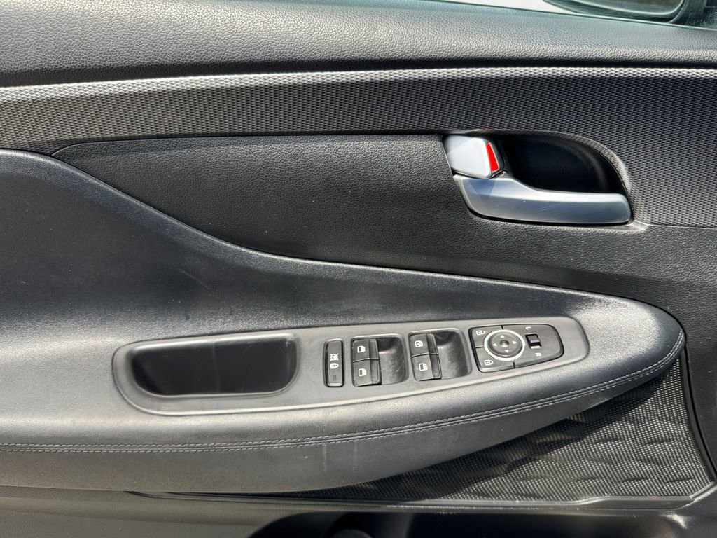 Used 2019 Hyundai Santa Fe SE AWD/4WD image 23