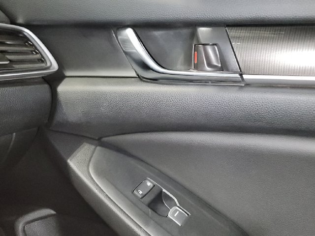 Used 2020 Honda Accord Sport image 22