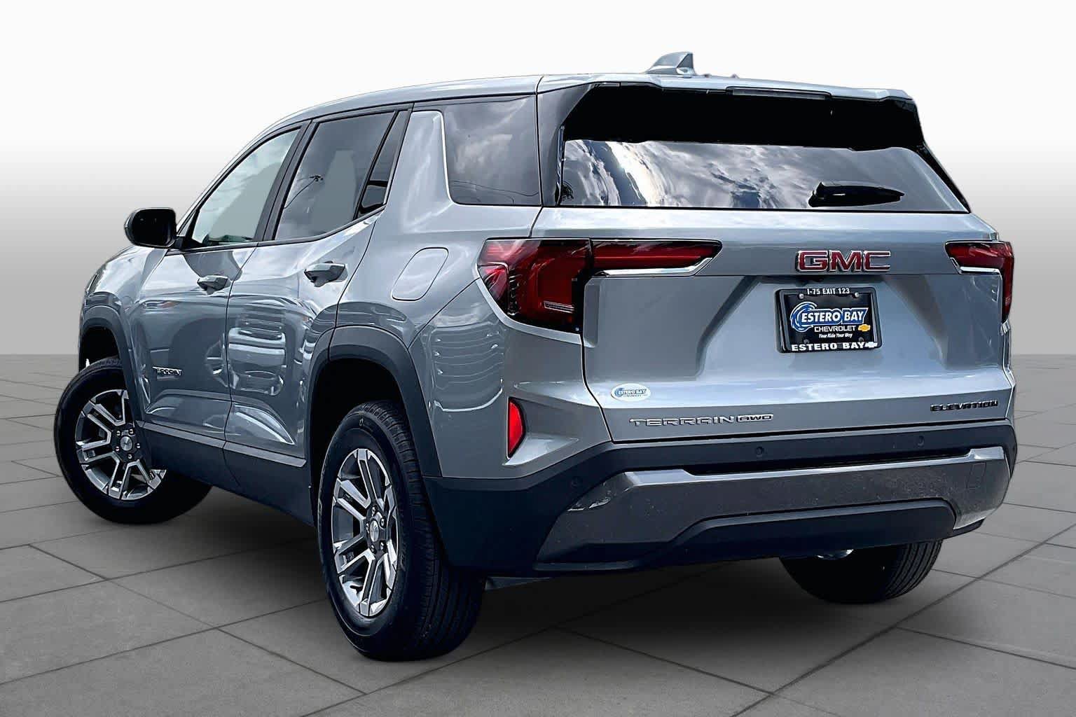Used 2026 GMC Terrain Elevation AWD/4WD image 12