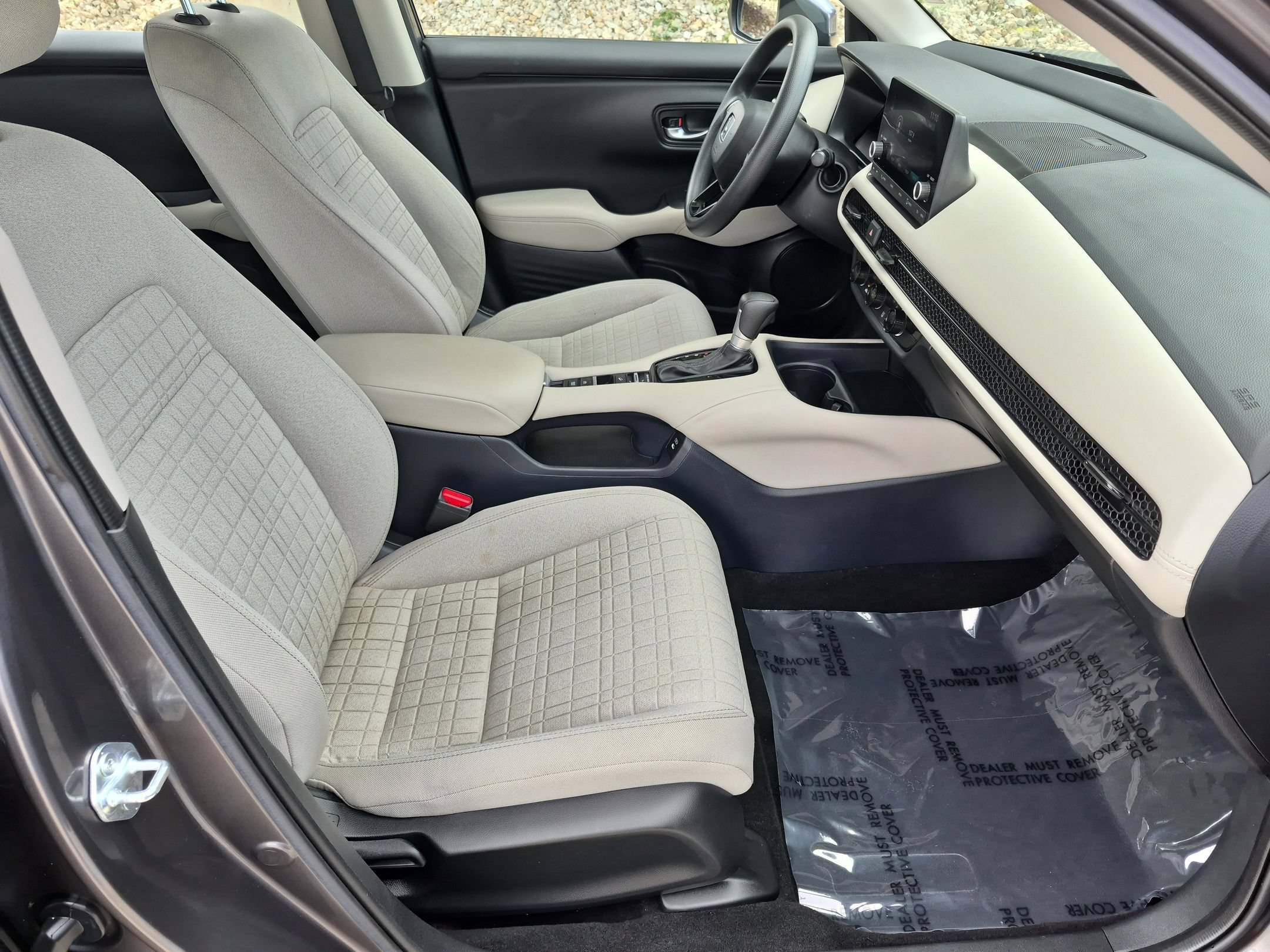 Certified 2024 Honda HR-V LX image 27