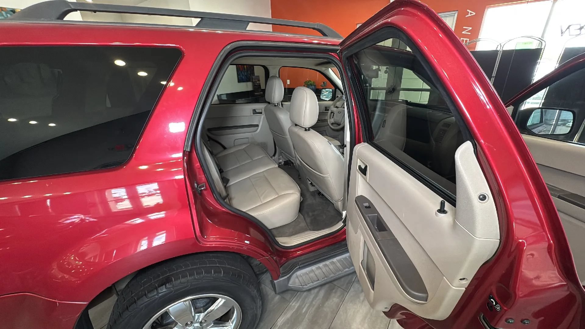 Used 2008 Ford Escape XLT FWD image 24