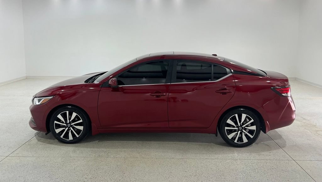 Used 2022 Nissan Sentra SV w/ SV Premium Package FWD image 2