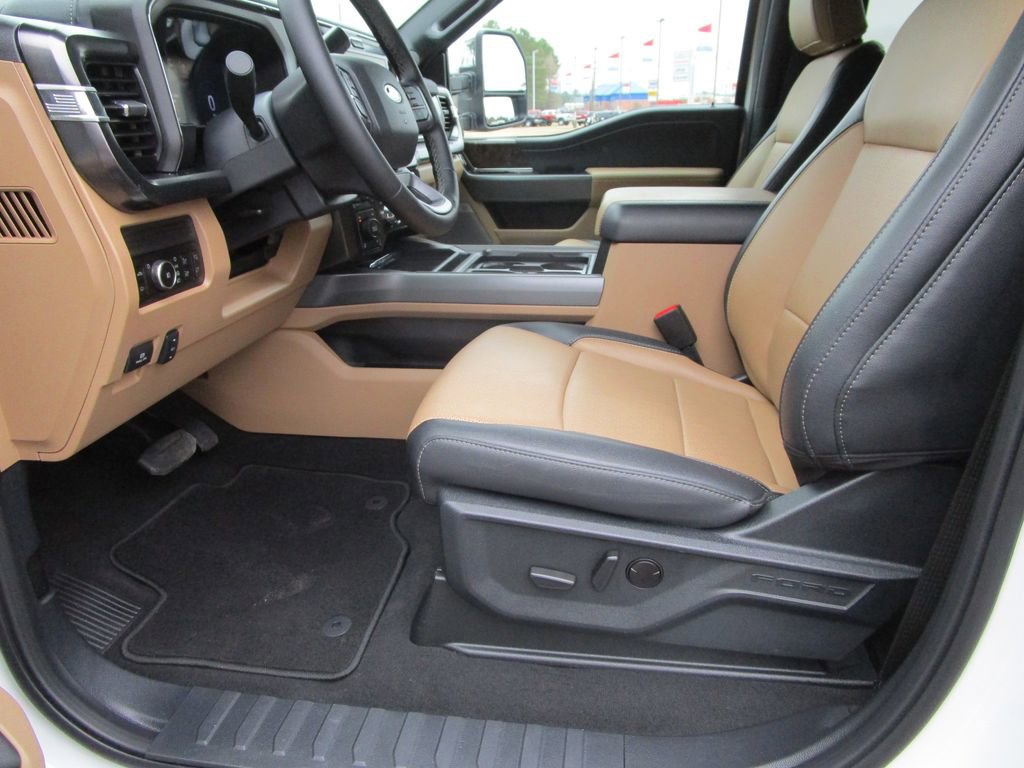 Used 2026 Ford F250 Lariat w/ Chrome Package image 30