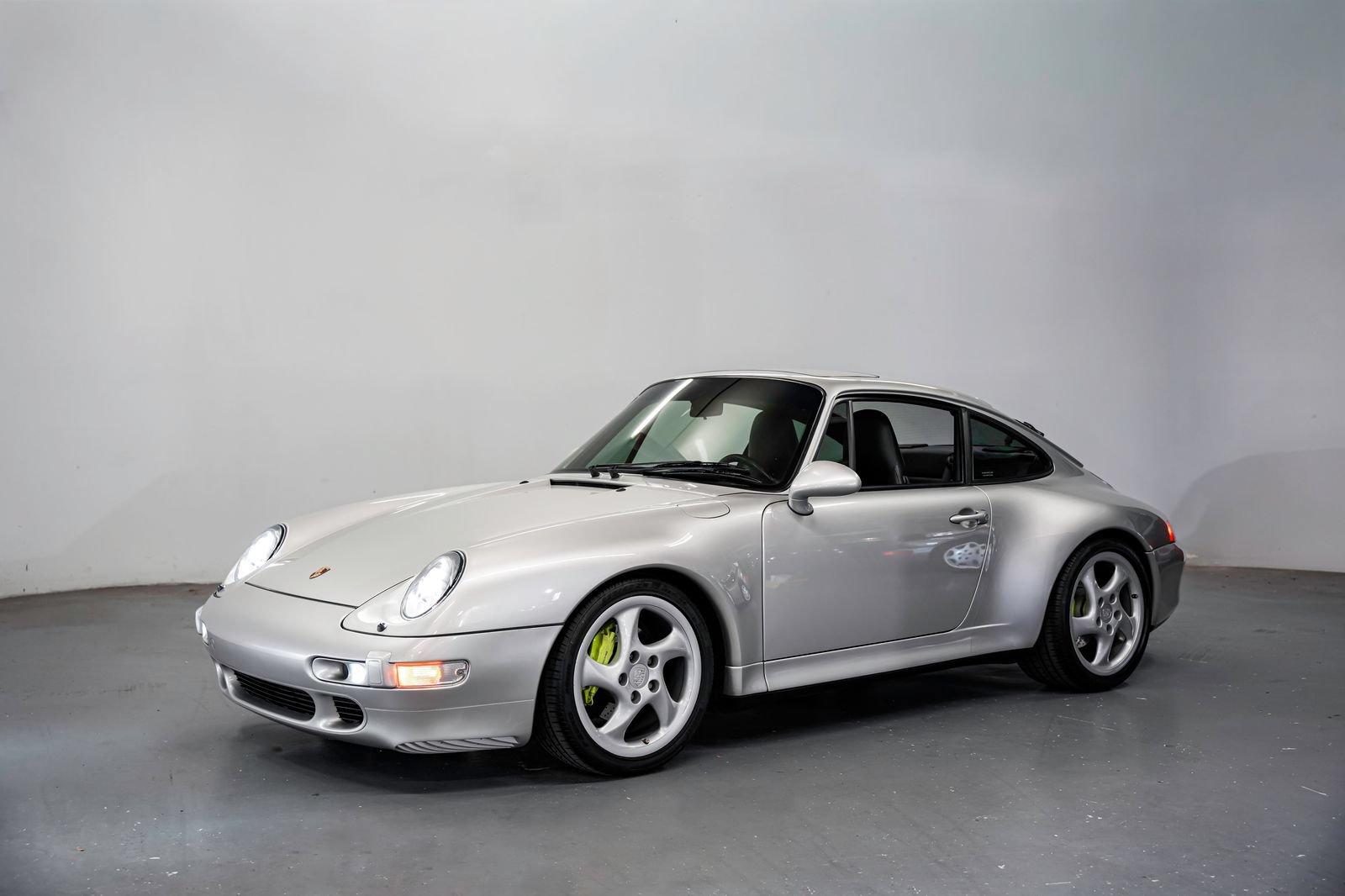 Used 1998 Porsche 911 Carrera S RWD image 6