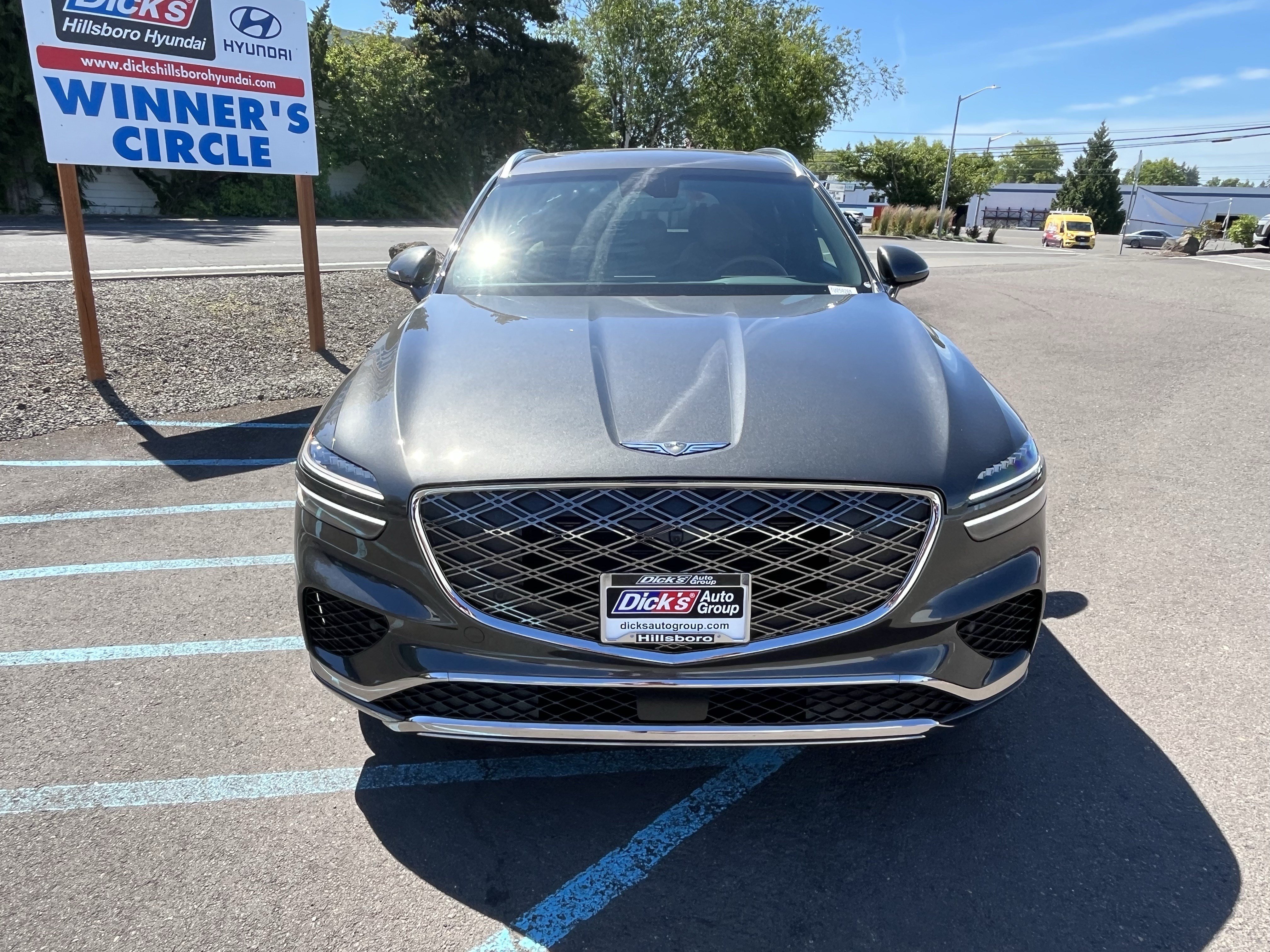 Used 2026 Genesis GV70 2.5T Advanced AWD/4WD image 8