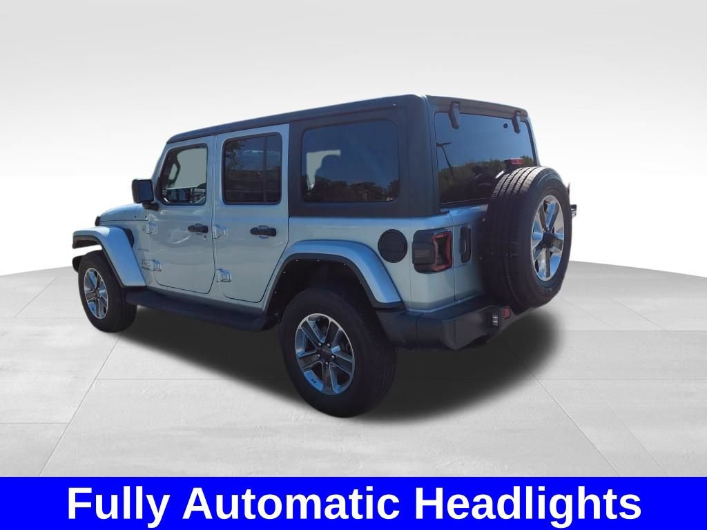 Used 2022 Jeep Wrangler Unlimited Sahara AWD/4WD image 16