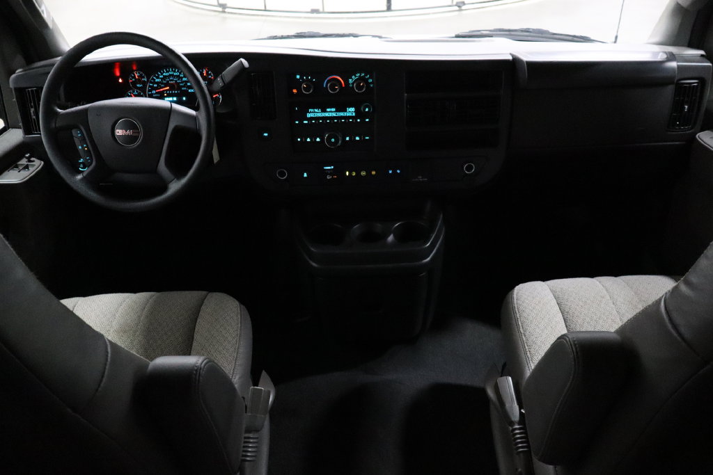 Used 2025 GMC Savana 3500 LT w/ LT Preferred Equipment Group RWD image 23