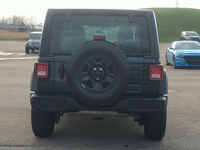 Used 2025 Jeep Wrangler Sport image 4